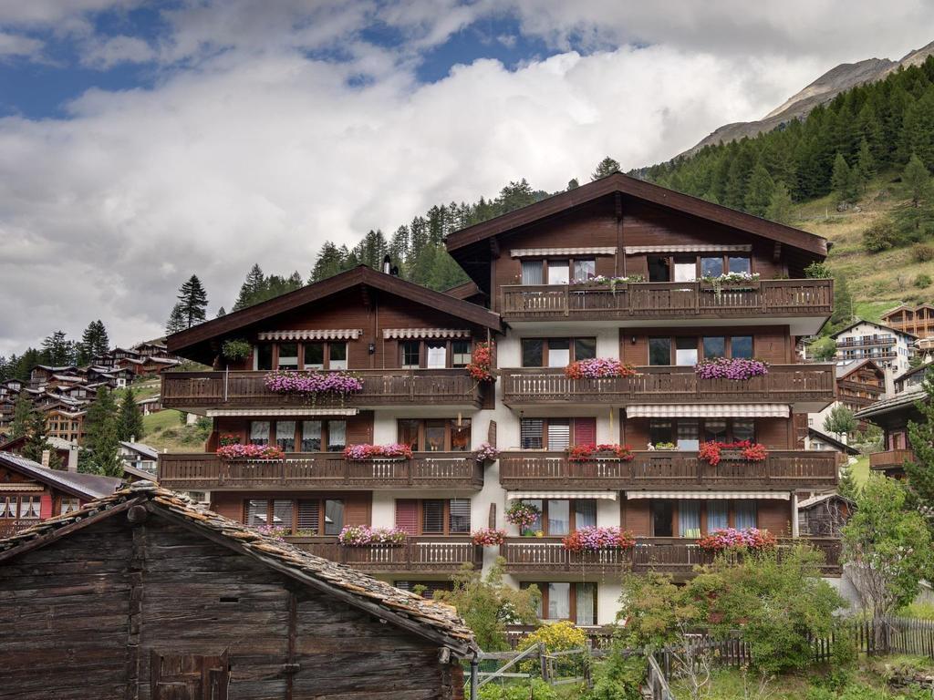 Apartment Haus Domino Zermatt Exterior photo